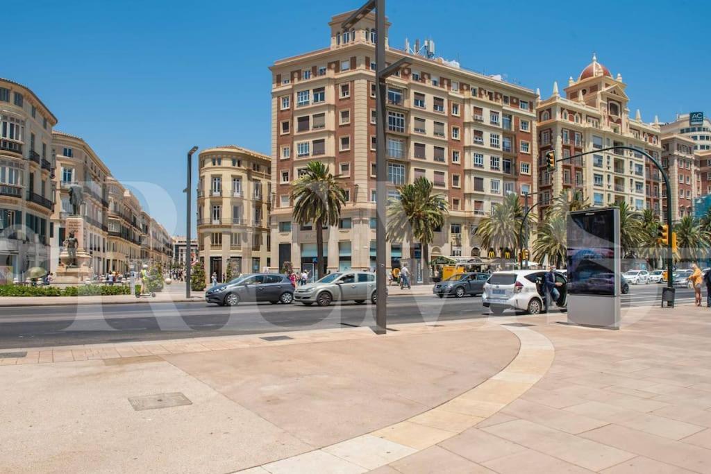 Modern Apartment Next To The Cervantes Theatre By Rems Málaga Eksteriør billede